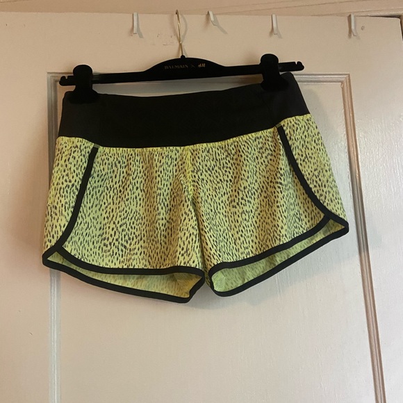 Work out shorts - Picture 1 of 5